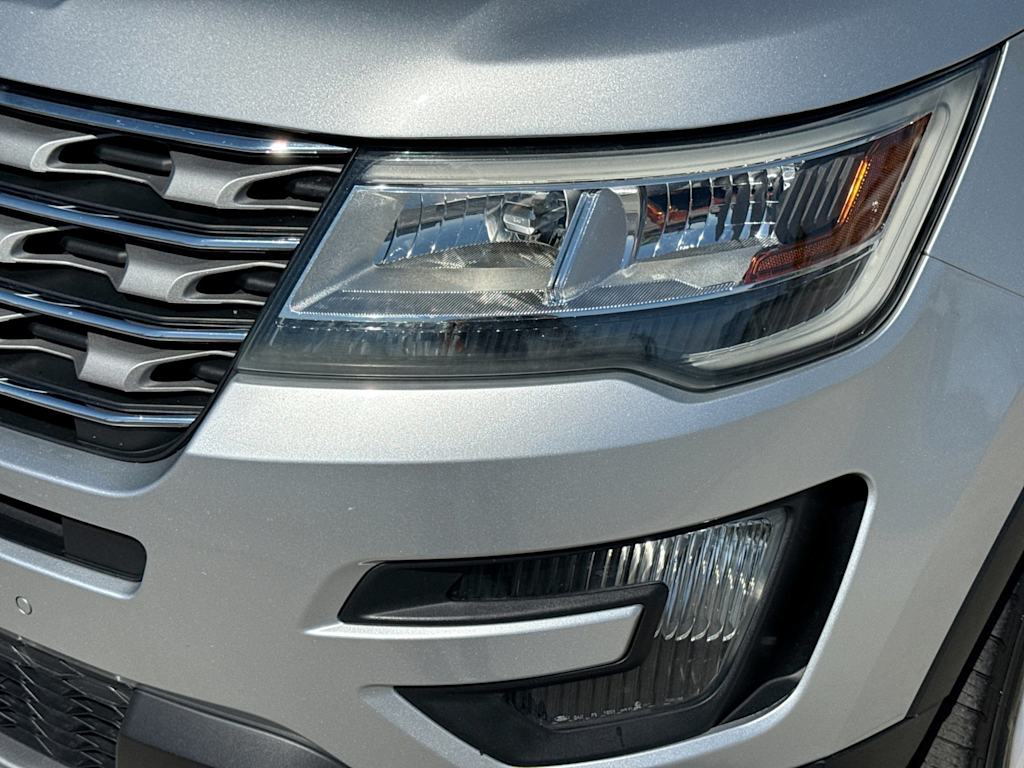Thumbnail: 2016 Ford Explorer - 22