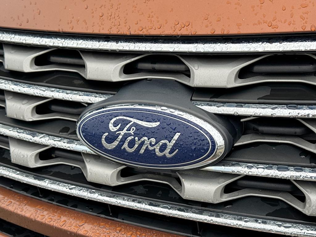 Thumbnail: 2017 Ford Explorer - 7