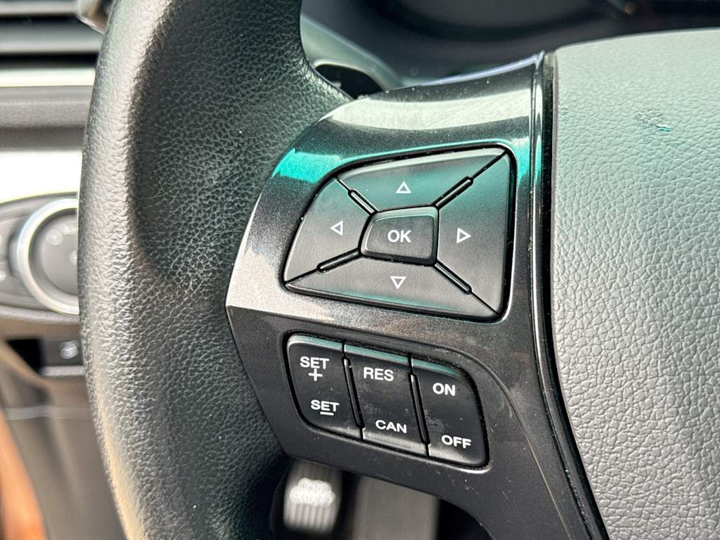 Thumbnail: 2017 Ford Explorer - 30