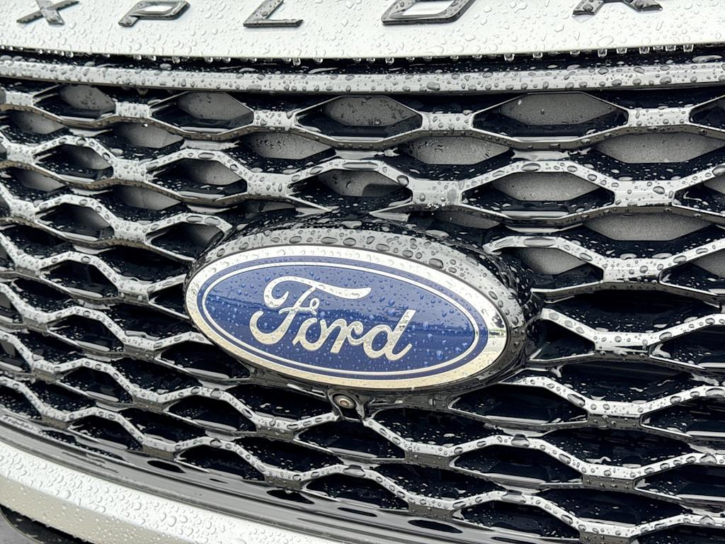 Thumbnail: 2023 Ford Explorer - 7