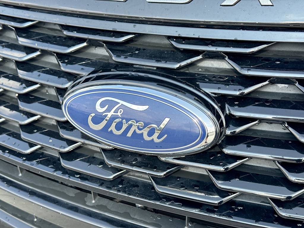 Thumbnail: 2018 Ford Explorer - 6