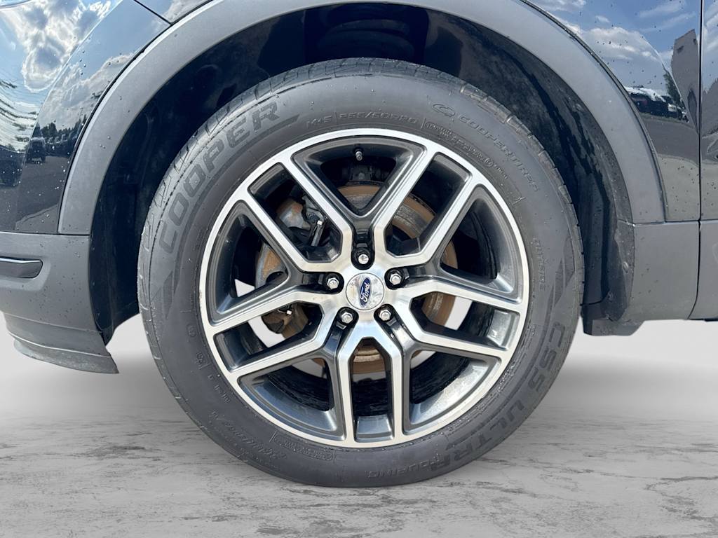Thumbnail: 2018 Ford Explorer - 7
