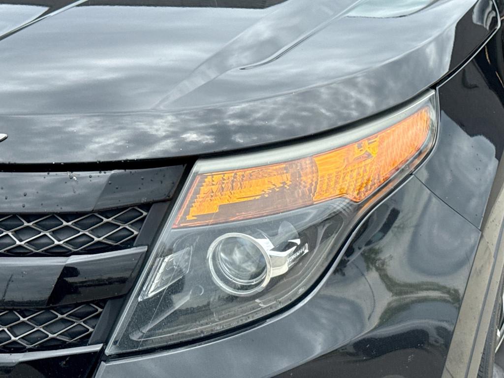 Thumbnail: 2015 Ford Explorer - 23