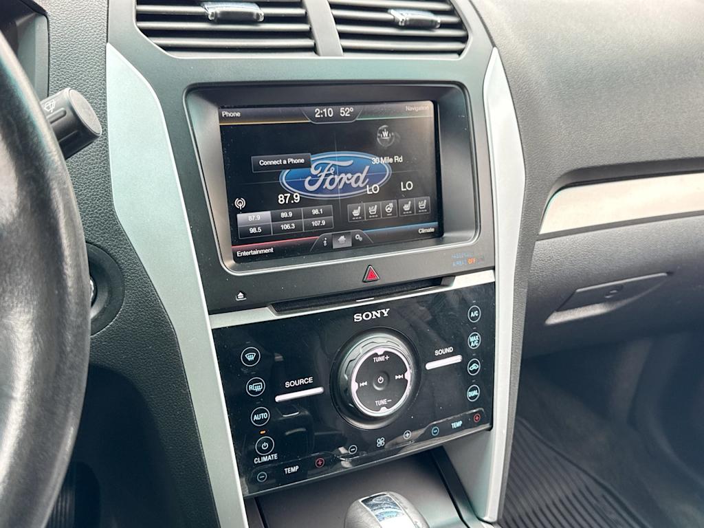 Thumbnail: 2015 Ford Explorer - 13