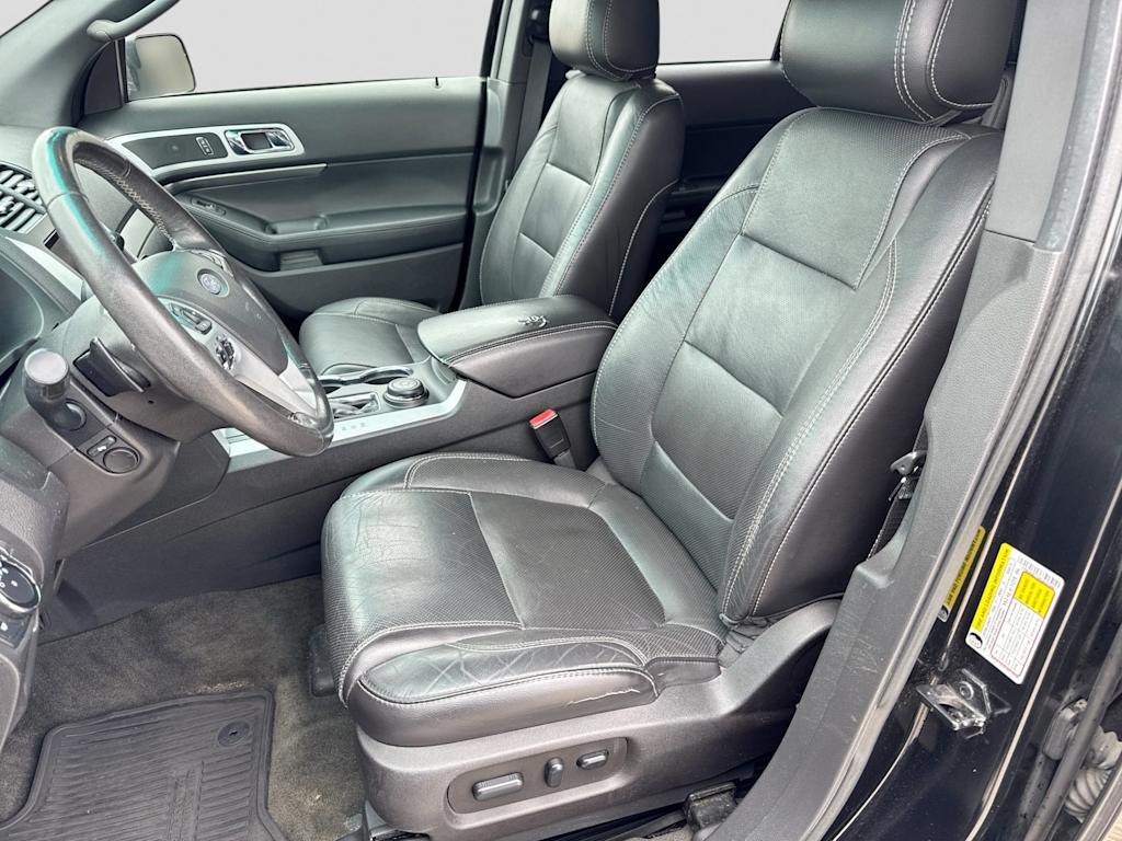 Thumbnail: 2015 Ford Explorer - 9