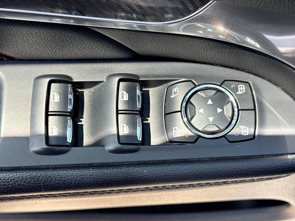 Thumbnail: 2016 Ford Explorer - 26