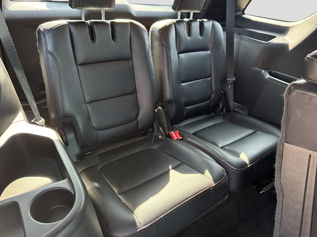 Thumbnail: 2016 Ford Explorer - 31