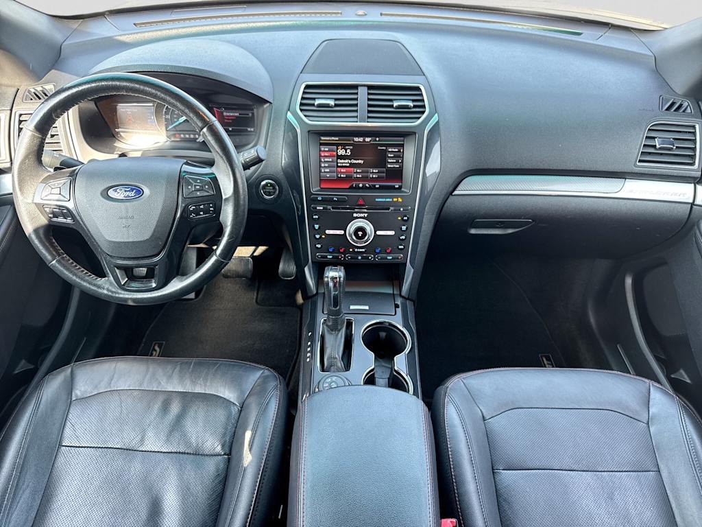 Thumbnail: 2016 Ford Explorer - 8