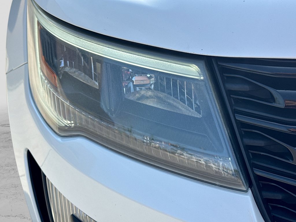 Thumbnail: 2016 Ford Explorer - 23