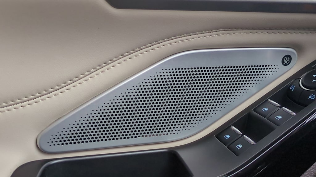 Thumbnail: 2023 Ford Explorer - 33