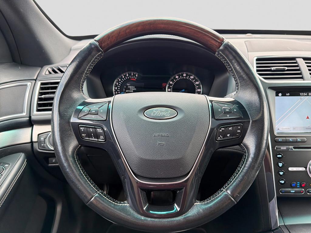 Thumbnail: 2017 Ford Explorer - 9