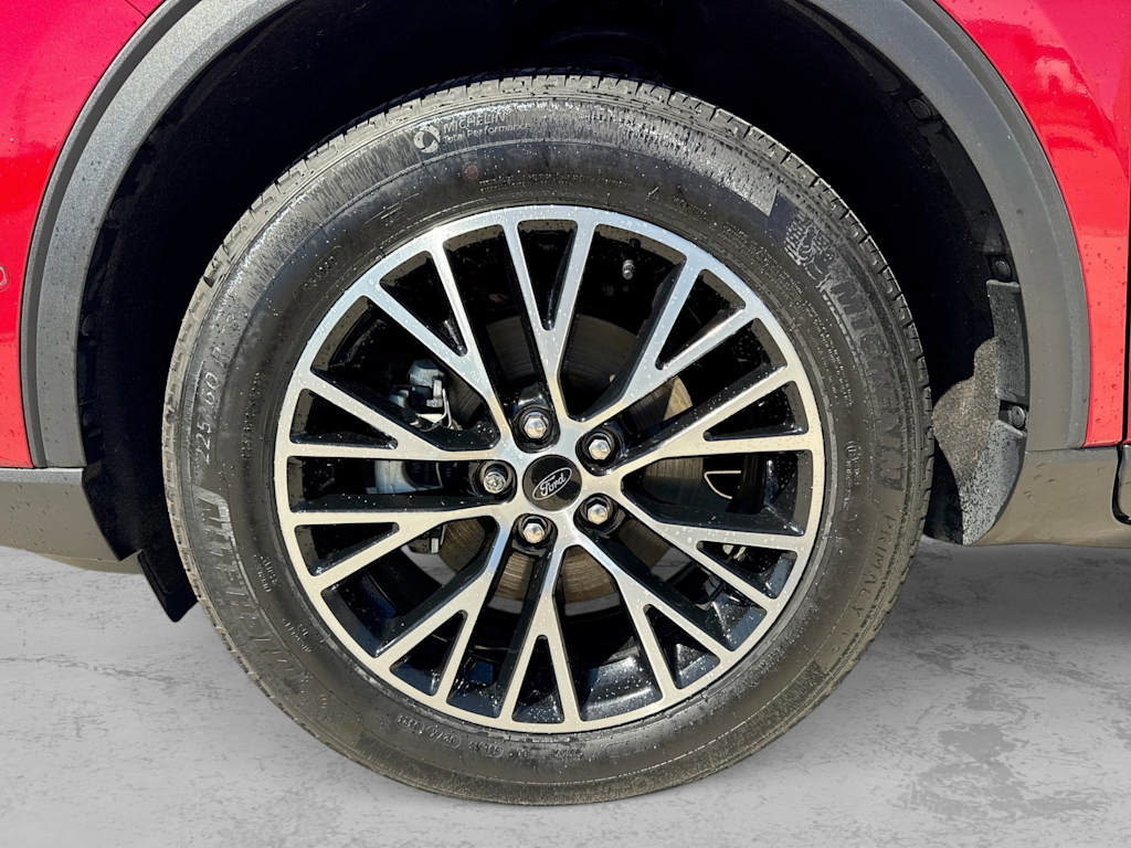 Thumbnail: 2023 Ford Escape - 4