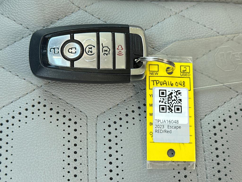 Thumbnail: 2023 Ford Escape - 31