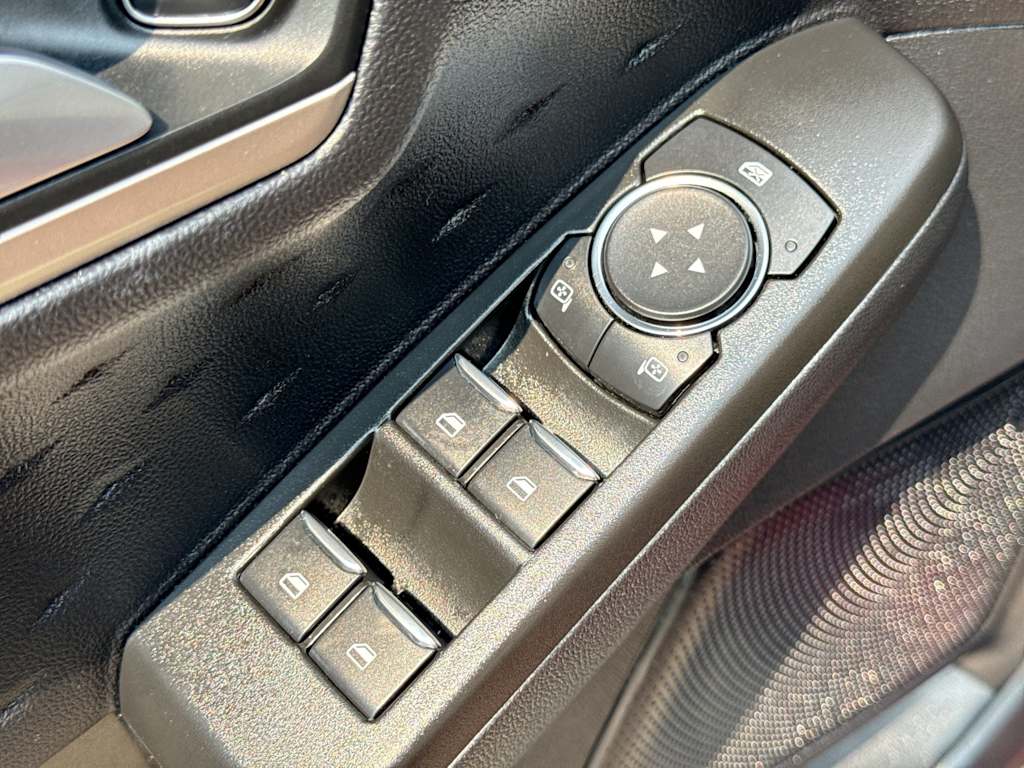 Thumbnail: 2020 Ford Escape - 25