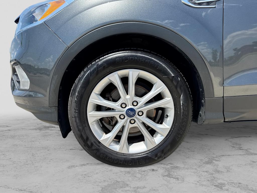 Thumbnail: 2018 Ford Escape - 8