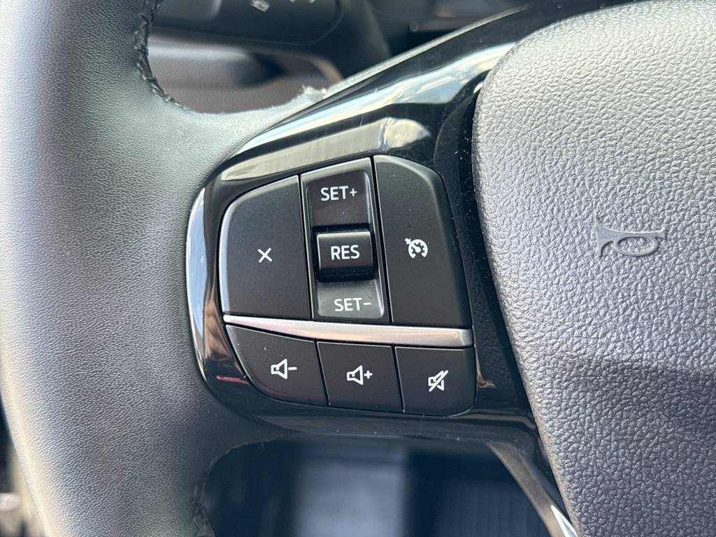 Thumbnail: 2022 Ford Escape - 27
