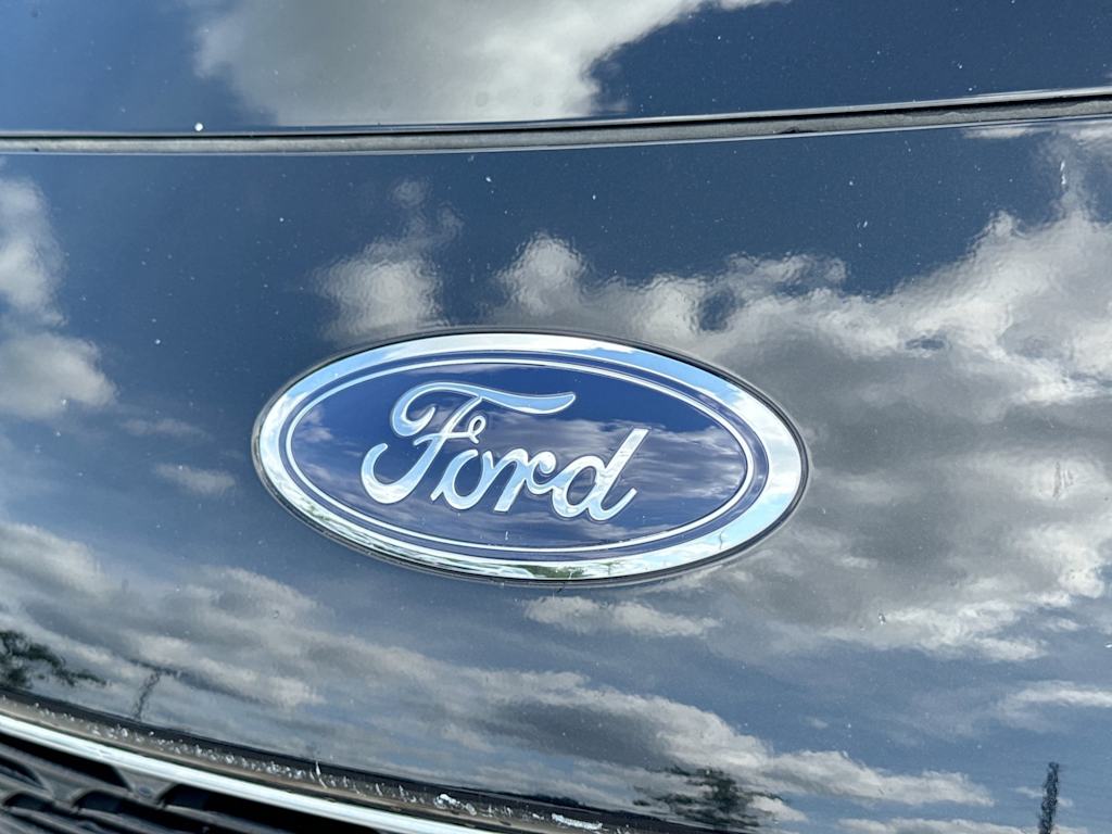 Thumbnail: 2022 Ford Escape - 7
