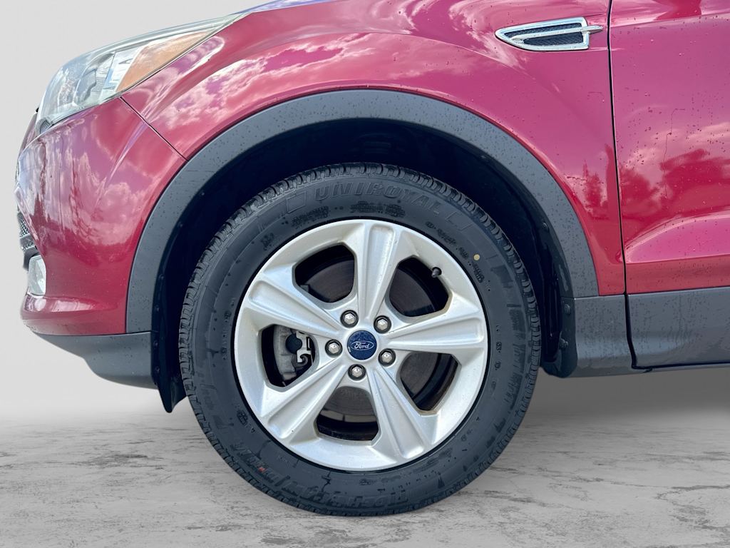 Thumbnail: 2015 Ford Escape - 8