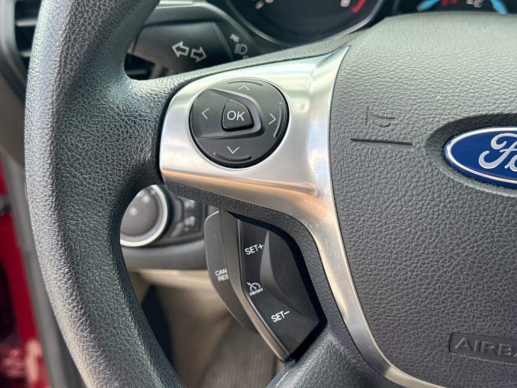 Thumbnail: 2015 Ford Escape - 20