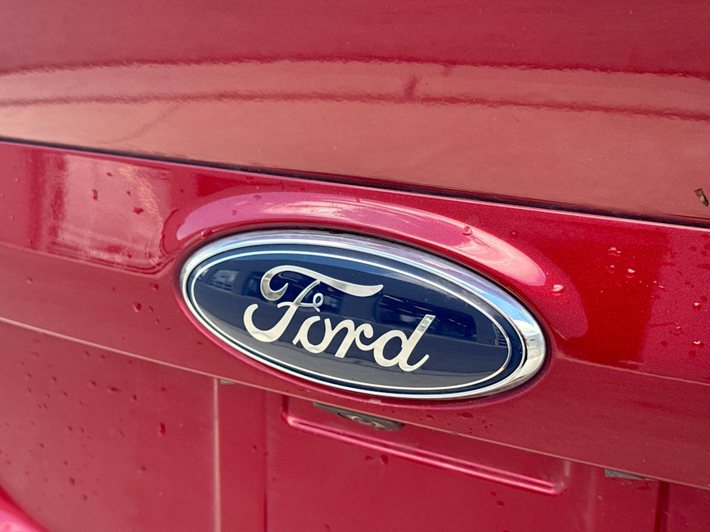 Thumbnail: 2015 Ford Escape - 7