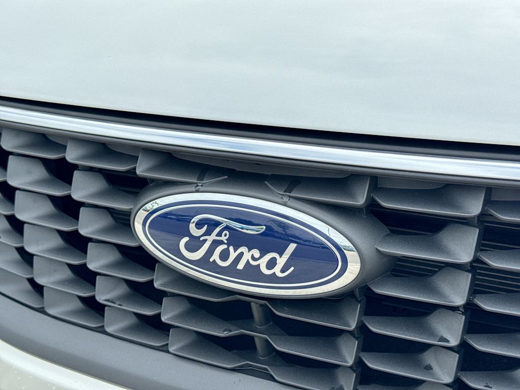 Thumbnail: 2023 Ford Escape - 6