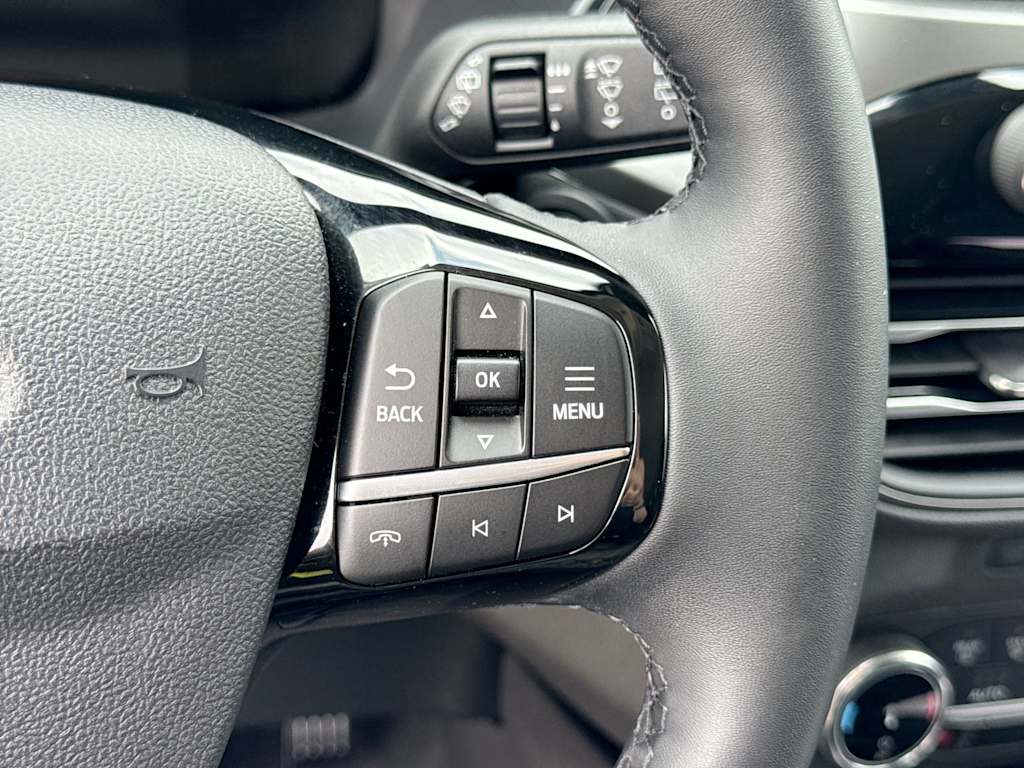 Thumbnail: 2023 Ford Escape - 29