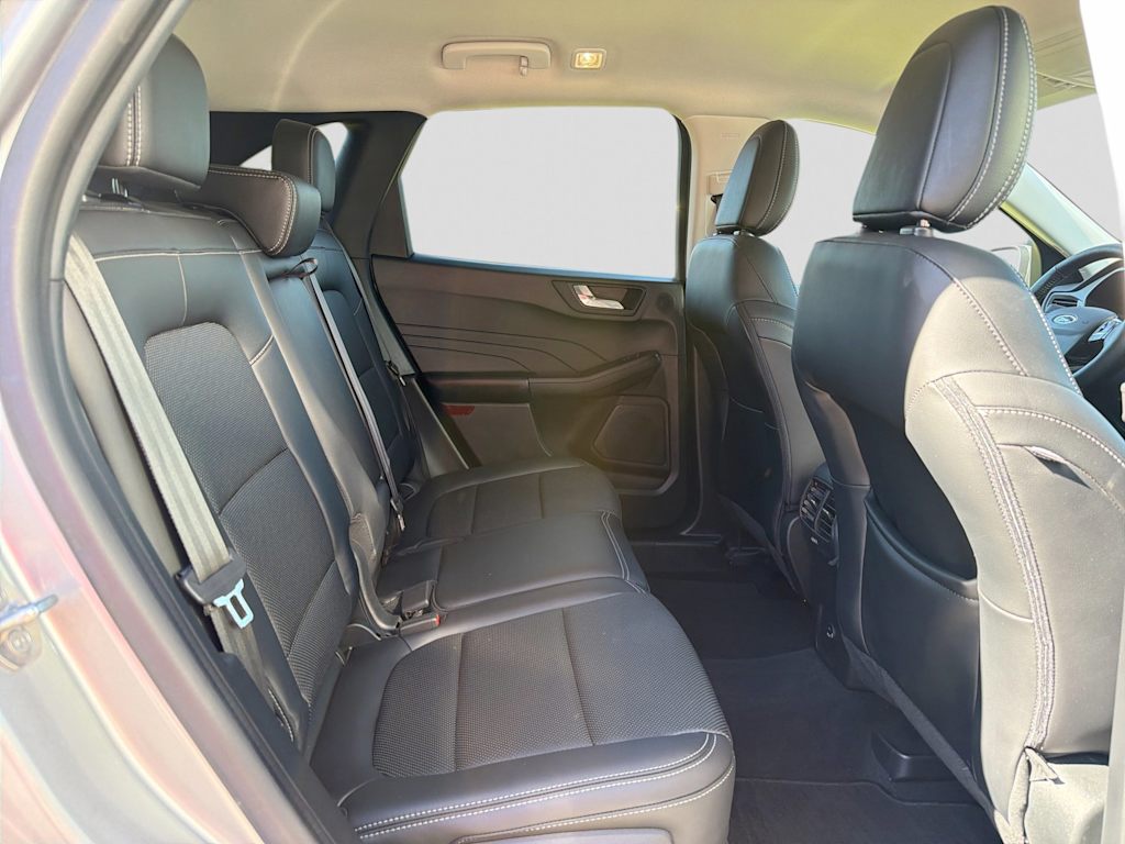 Thumbnail: 2021 Ford Escape - 27