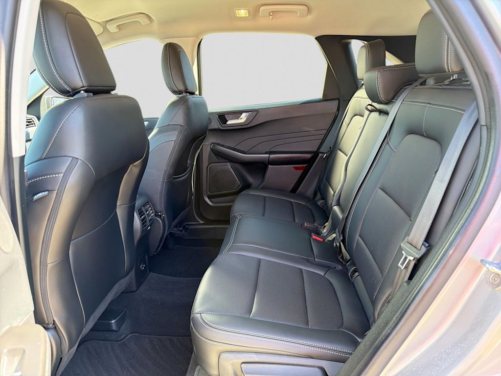 Thumbnail: 2021 Ford Escape - 26