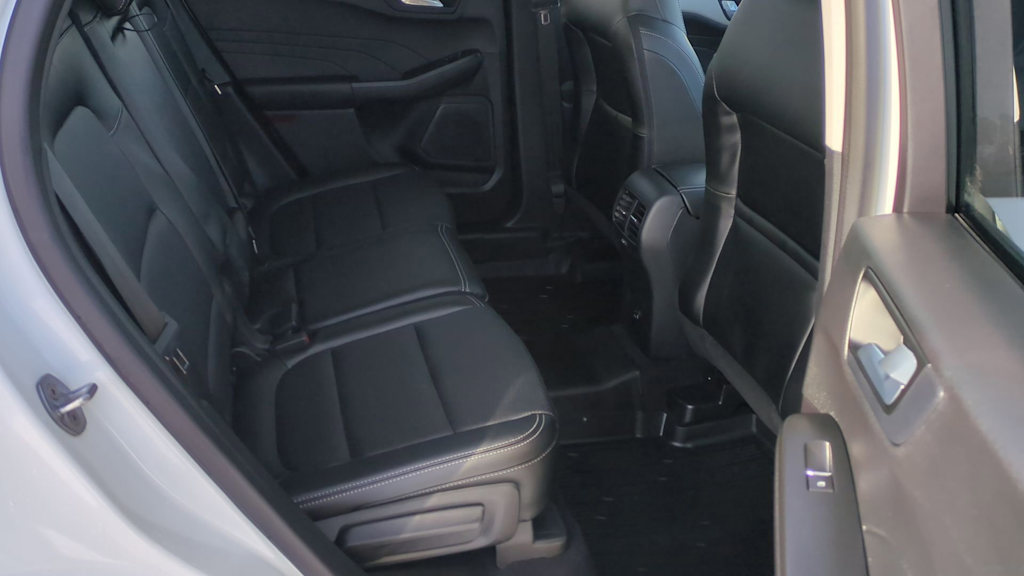 Thumbnail: 2022 Ford Escape - 23