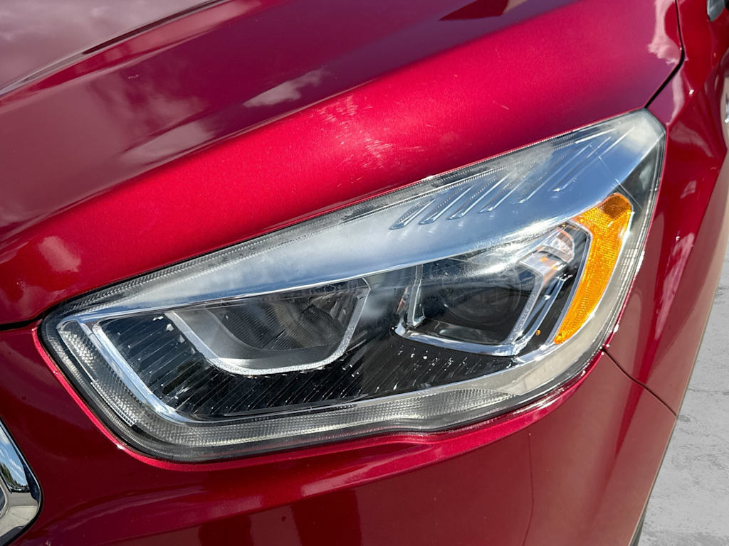 Thumbnail: 2019 Ford Escape - 23