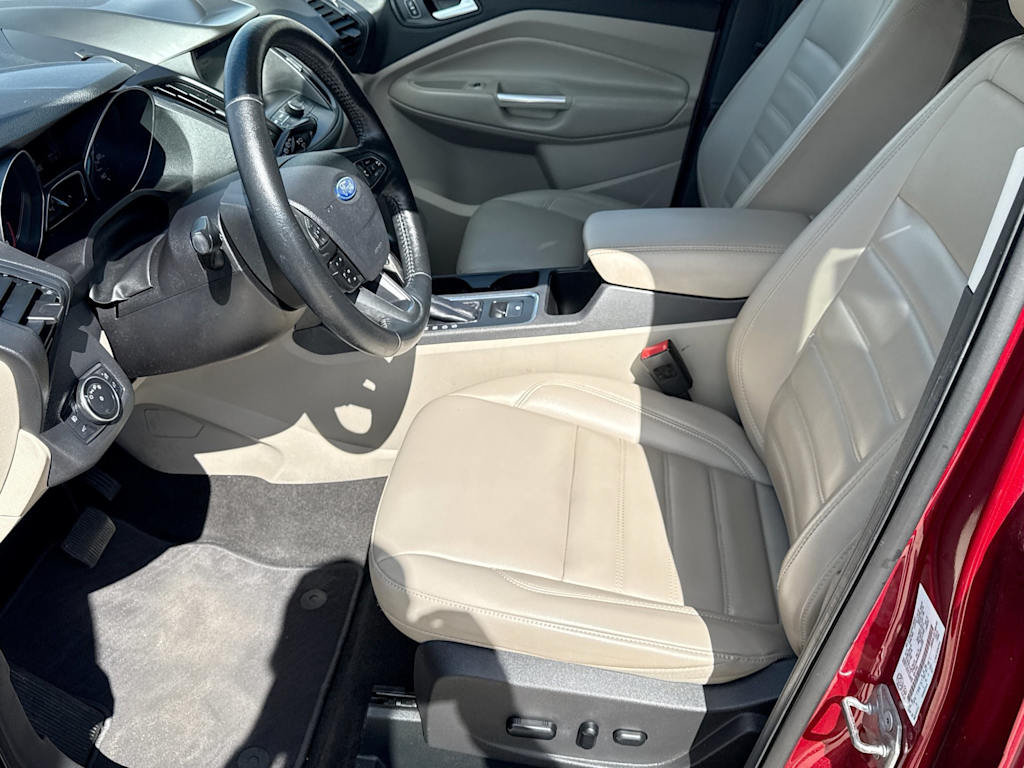 Thumbnail: 2019 Ford Escape - 10