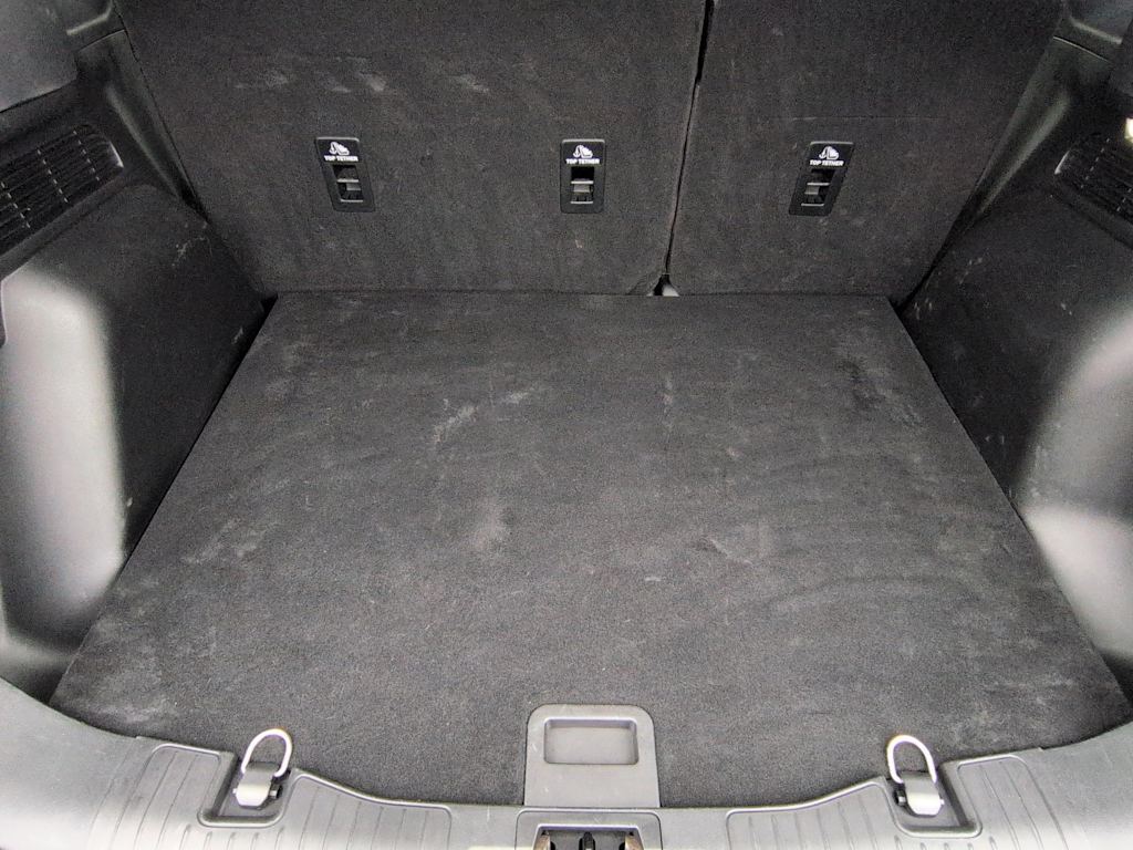 Thumbnail: 2020 Ford Escape - 16