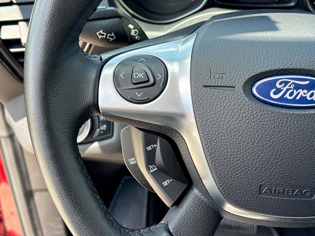 Thumbnail: 2016 Ford Escape - 29