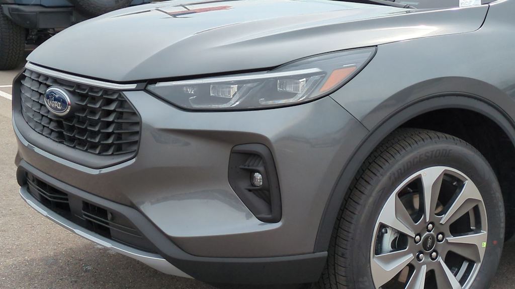 Thumbnail: 2025 Ford Escape - 22