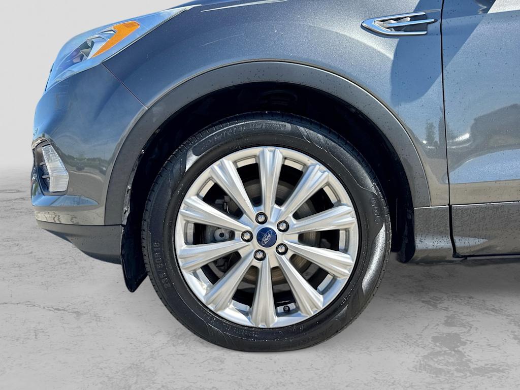 Thumbnail: 2017 Ford Escape - 8