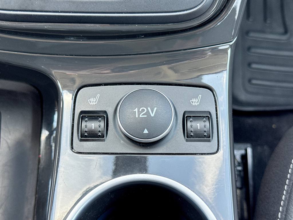 Thumbnail: 2016 Ford Escape - 33