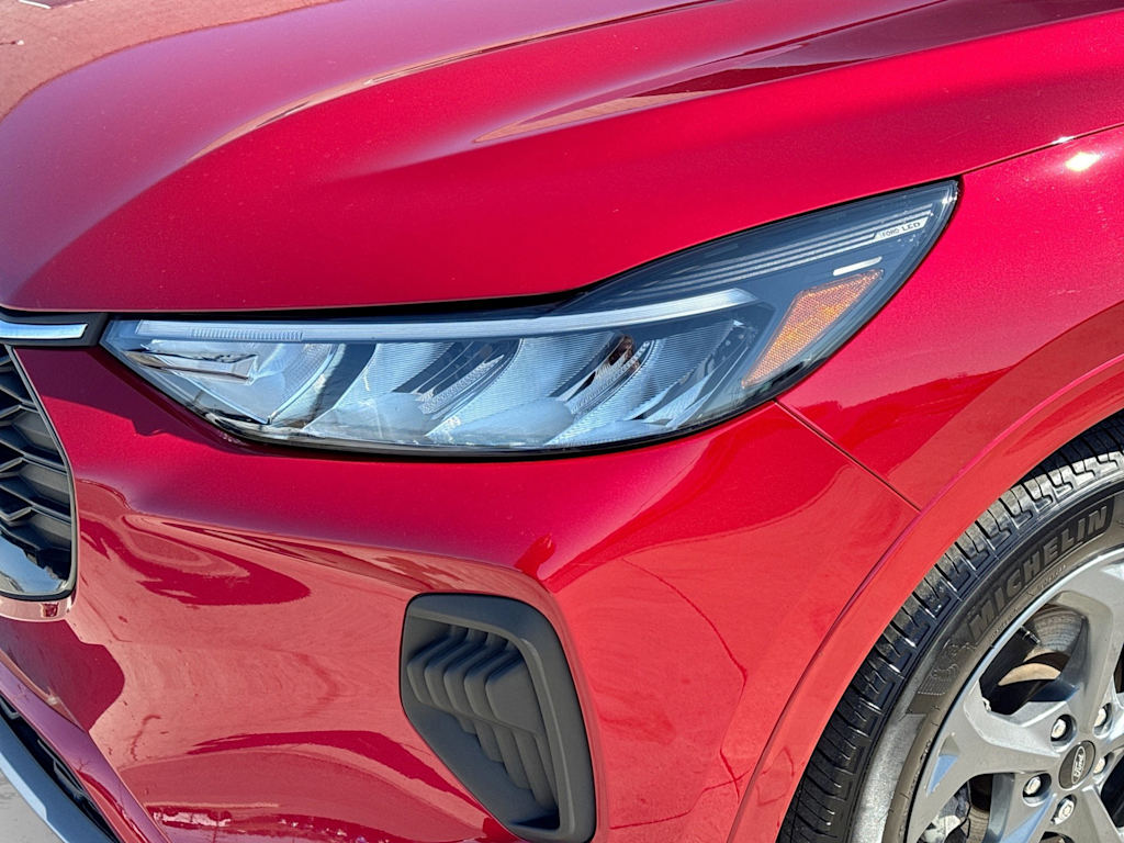 Thumbnail: 2023 Ford Escape - 17
