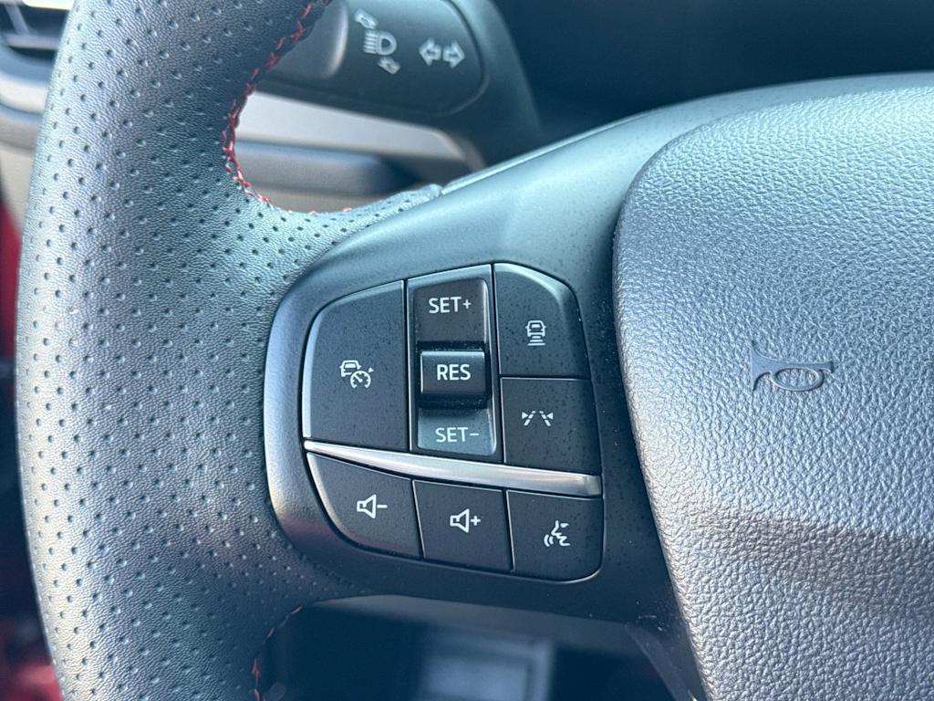 Thumbnail: 2023 Ford Escape - 25