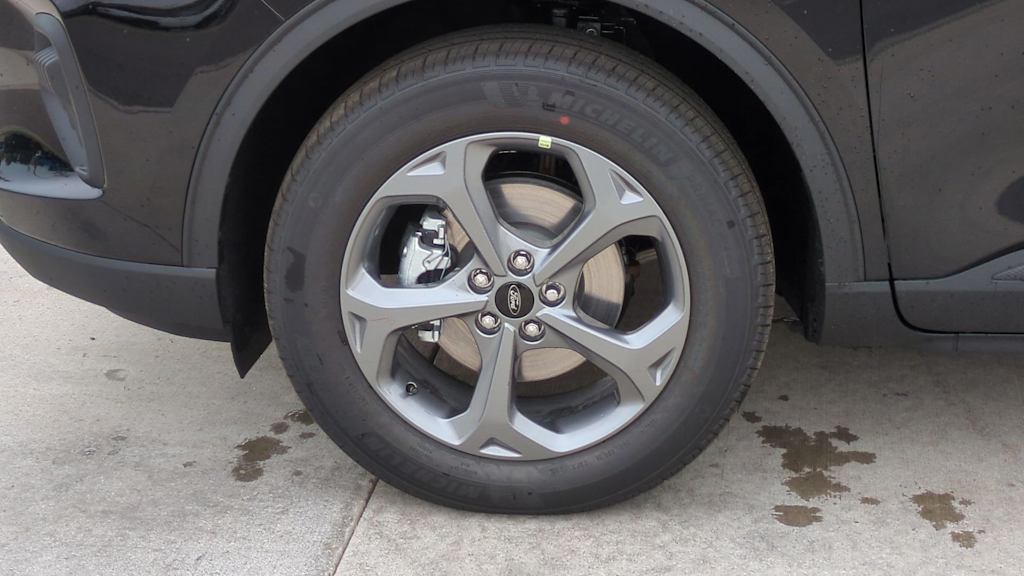 Thumbnail: 2025 Ford Escape - 7