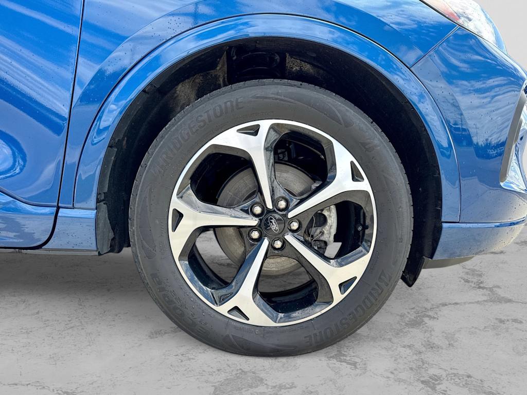 Thumbnail: 2023 Ford Escape - 8