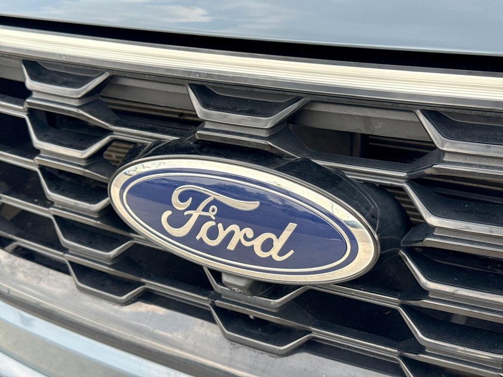 Thumbnail: 2023 Ford Escape - 7