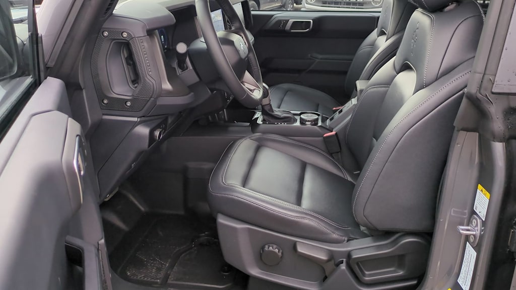 Thumbnail: 2025 Ford Bronco - 11