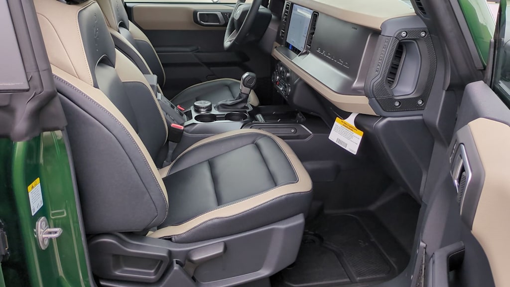 Thumbnail: 2025 Ford Bronco - 12