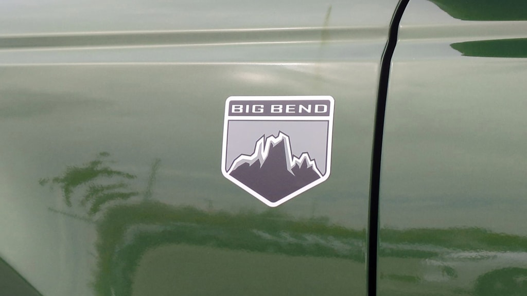 Thumbnail: 2025 Ford Bronco - 21