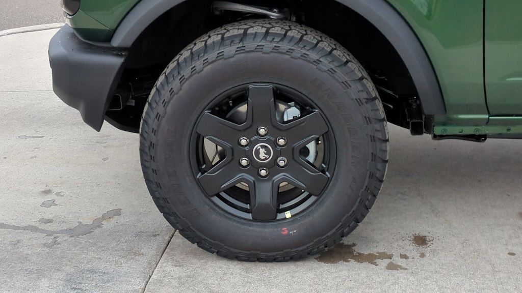 Thumbnail: 2025 Ford Bronco - 8