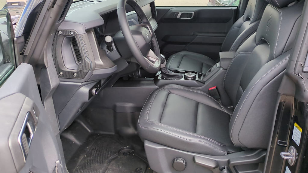 Thumbnail: 2025 Ford Bronco - 11