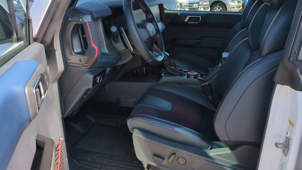 Thumbnail: 2025 Ford Bronco - 11