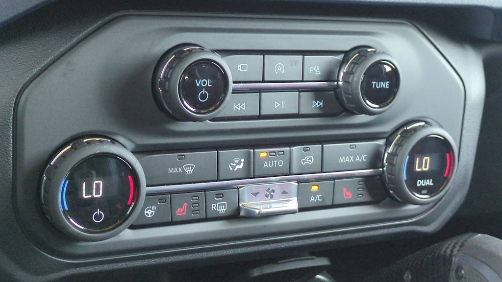 Thumbnail: 2025 Ford Bronco - 34