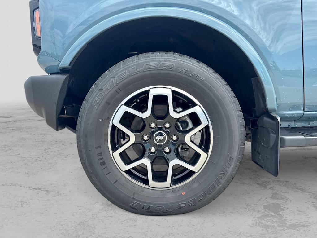 Thumbnail: 2023 Ford Bronco - 8