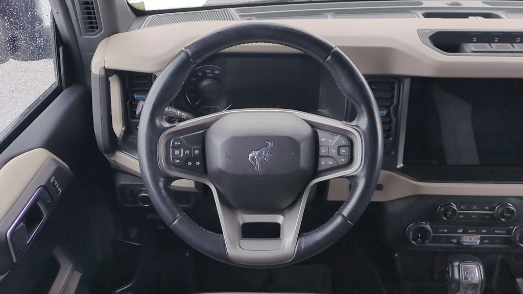 Thumbnail: 2022 Ford Bronco - 10